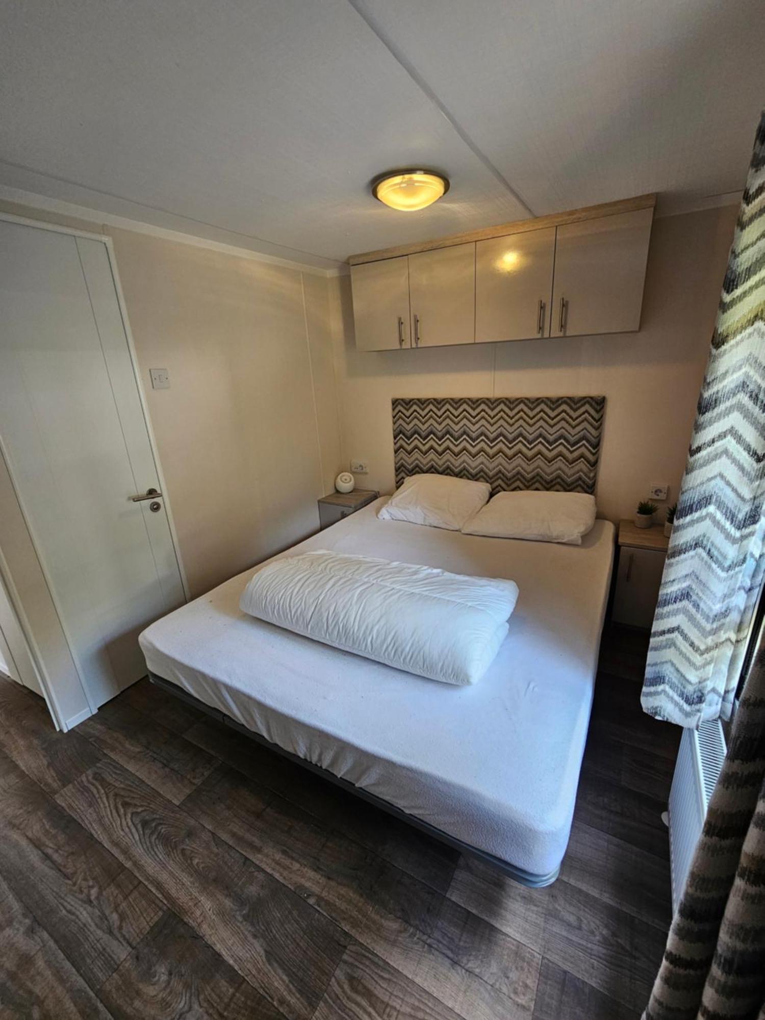 Luxe 4 Persoons Chalet Op 5 Sterren Camping ラールテ エクステリア 写真