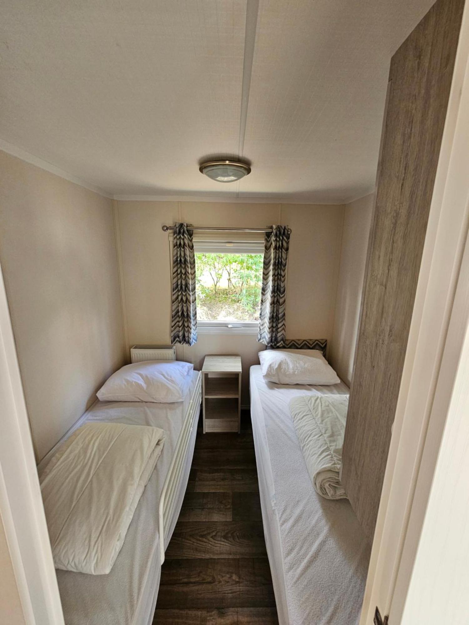 Luxe 4 Persoons Chalet Op 5 Sterren Camping ラールテ エクステリア 写真